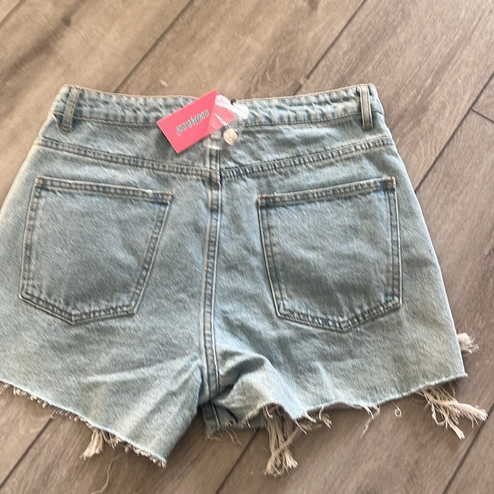 Edikted Cali Distressed Denim Women's Shorts new with tags size large - Picture 7 of 8